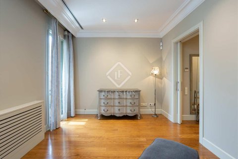 Купить квартиру в Эшампле, Испания с 4 спальни, 215м², № 2768 - фото 6