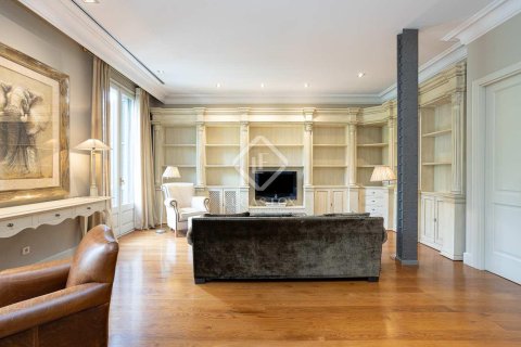 Купить квартиру в Эшампле, Испания с 4 спальни, 215м², № 2768 - фото 21