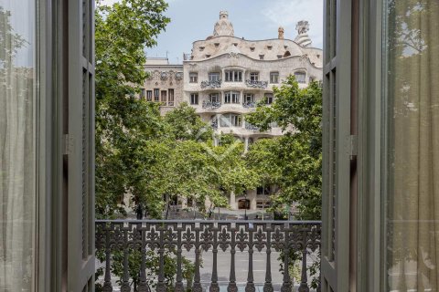 Купить квартиру в Эшампле, Испания с 4 спальни, 215м², № 2768 - фото 3