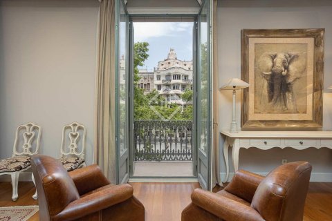 Купить квартиру в Эшампле, Испания с 4 спальни, 215м², № 2768 - фото 19