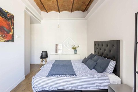 Apartamento de 3 dormitorios en venta en Eixample, Barcelona, Cataluña, Spain № 2766 - foto 21