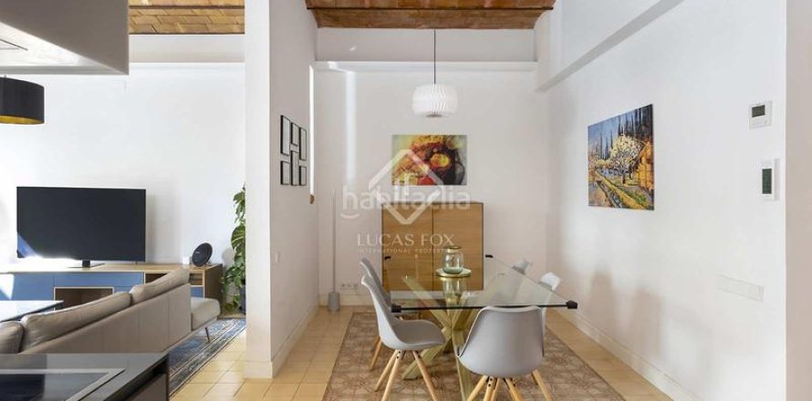 Apartamento de 3 dormitorios en venta en Eixample, Barcelona, Cataluña, Spain № 2766