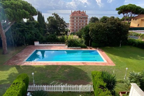 Дом с 3 спальнями в Сан-Андреу-де-Льяванересе, Барселона, Каталония, Испания № 2771