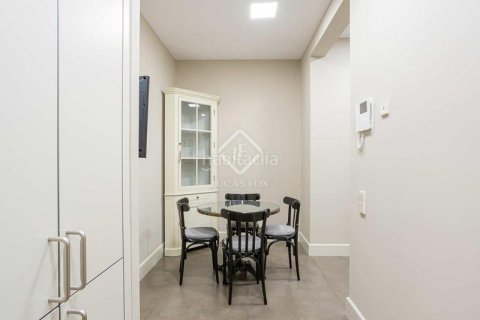 Купить квартиру в Эшампле, Испания с 4 спальни, 196м², № 2769 - фото 11