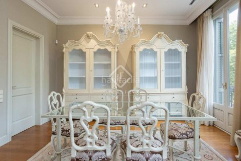 Купить квартиру в Эшампле, Испания с 4 спальни, 196м², № 2769 - фото 27