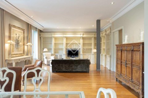 Купить квартиру в Эшампле, Испания с 4 спальни, 196м², № 2769 - фото 6