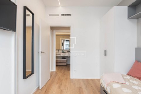 Apartamento de 3 dormitorios en venta en La Sagrera, Barcelona, Cataluña, Spain № 4030 - foto 18