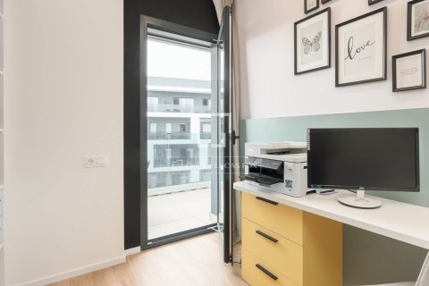 Apartamento de 3 dormitorios en venta en La Sagrera, Barcelona, Cataluña, Spain № 4030 - foto 20