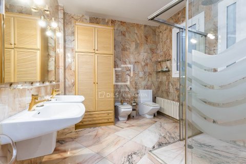 5 chambres apartment à vendre à Barcelona, Catalonia, Spain № 4465 - photo 7