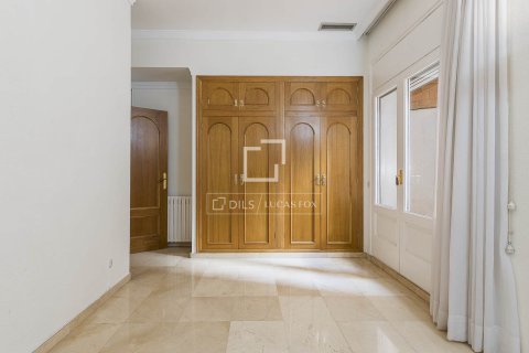 5 chambres apartment à vendre à Barcelona, Catalonia, Spain № 4465 - photo 27