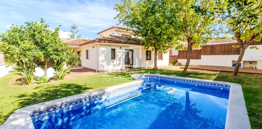 4 chambres villa à vendre à Sitges, Barcelona, Catalonia, Spain № 4461
