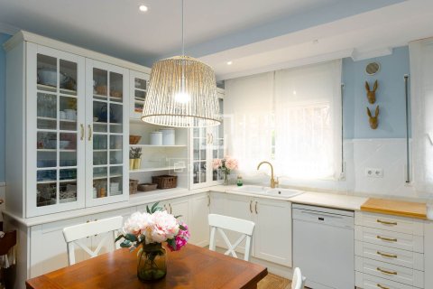 5 chambres villa à vendre à Premia De Mar, Barcelona, Catalonia, Spain № 4464 - photo 12