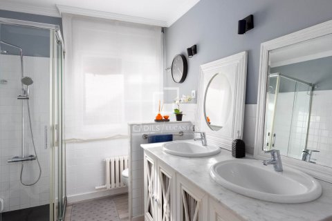 5 chambres villa à vendre à Premia De Mar, Barcelona, Catalonia, Spain № 4464 - photo 20