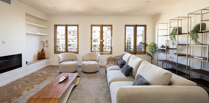 3 chambres apartment à vendre à Barcelona, Catalonia, Spain № 4125