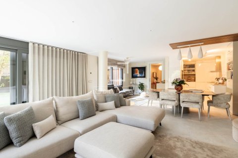 4 chambres villa à vendre à Sant Cugat Del Valles, Barcelona, Catalonia, Spain № 4130 - photo 6