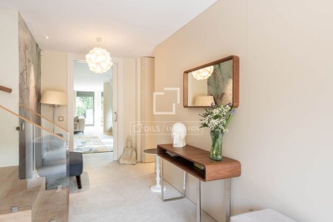 4 chambres villa à vendre à Sant Cugat Del Valles, Barcelona, Catalonia, Spain № 4130 - photo 29