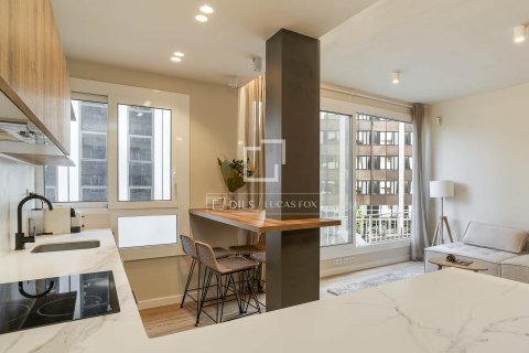 3 chambres apartment à vendre à Barcelona, Catalonia, Spain № 4126 - photo 4