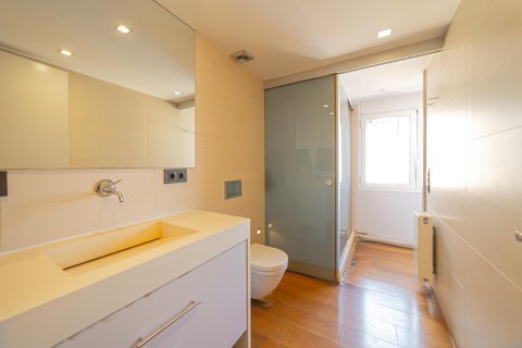 Купить квартиру в Барселона, Испания с 5 комнат, 205м², № 1451 - фото 10