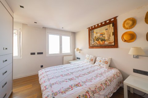 Купить квартиру в Барселона, Испания с 5 комнат, 205м², № 1451 - фото 8