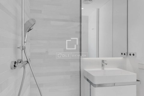 2 chambres penthouse à vendre à Barcelona, Catalonia, Spain № 3813 - photo 12