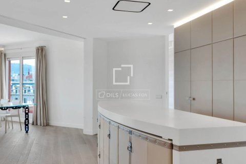 2 chambres penthouse à vendre à Barcelona, Catalonia, Spain № 3813 - photo 8