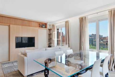 2 chambres penthouse à vendre à Barcelona, Catalonia, Spain № 3813 - photo 2