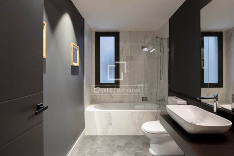 4 chambres apartment à vendre à Barcelona, Catalonia, Spain № 3815 - photo 9