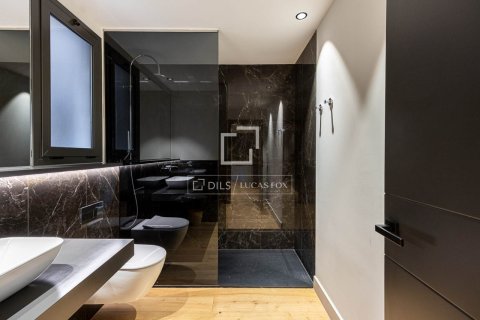 4 chambres apartment à vendre à Barcelona, Catalonia, Spain № 3815 - photo 10