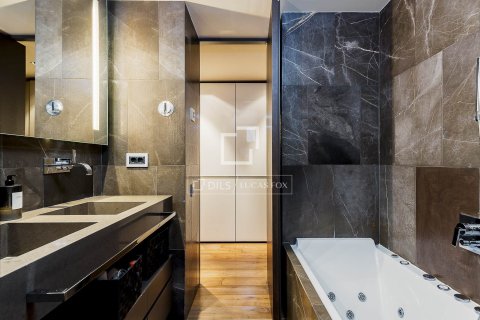 5 chambres apartment à vendre à Barcelona, Catalonia, Spain № 3814 - photo 27