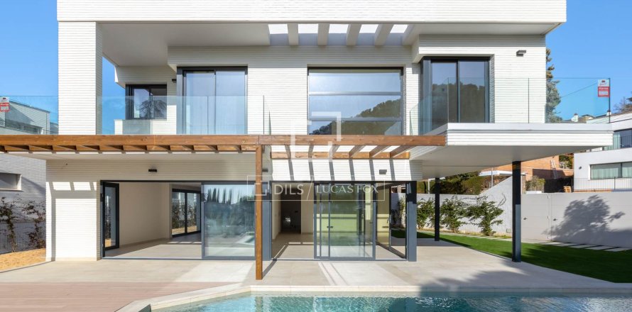 4 chambres villa à vendre à Vilassar de Dalt, Barcelona, Catalonia, Spain № 3812