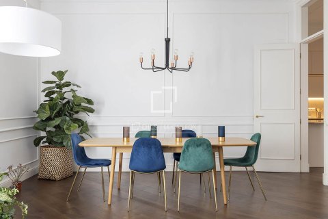 2 chambres apartment à vendre à Barcelona, Catalonia, Spain № 3811 - photo 5