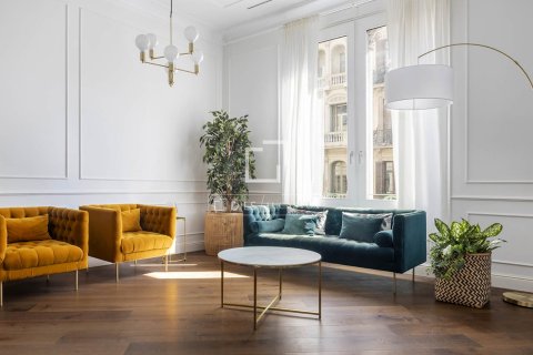 2 chambres apartment à vendre à Barcelona, Catalonia, Spain № 3811 - photo 3