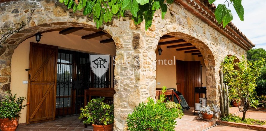 4 bedrooms house for sale in Blanes, Girona, Catalonia, Spain № 6756