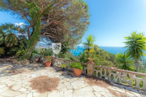 4 bedrooms house for sale in Blanes, Girona, Catalonia, Spain № 6758 - photo 13