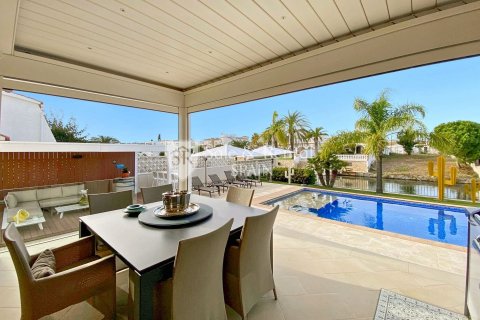 5 bedrooms house for sale in Empuriabrava, Girona, Catalonia, Spain № 6760 - photo 12