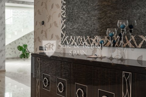 5 bedrooms house for sale in Lloret de Mar, Girona, Catalonia, Spain № 6757 - photo 17