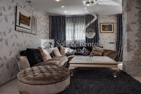 5 bedrooms house for sale in Lloret de Mar, Girona, Catalonia, Spain № 6757 - photo 9