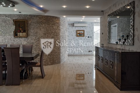 5 bedrooms house for sale in Lloret de Mar, Girona, Catalonia, Spain № 6757 - photo 16