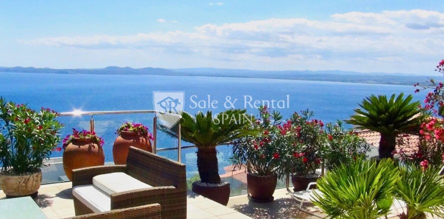 5 bedrooms house for sale in Roses, Girona, Catalonia, Spain № 6759