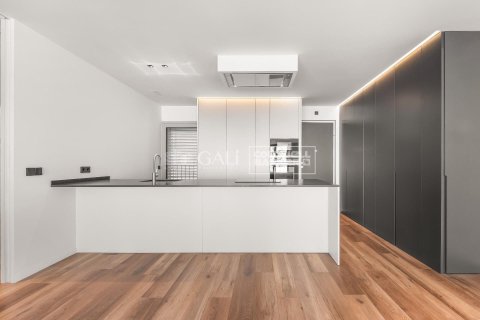 2 bedrooms apartment for rent in Principado De Andorra (Ninguna Poblacion Tiene C.P.), Lleida, Catalonia, Spain № 5258 - photo 10