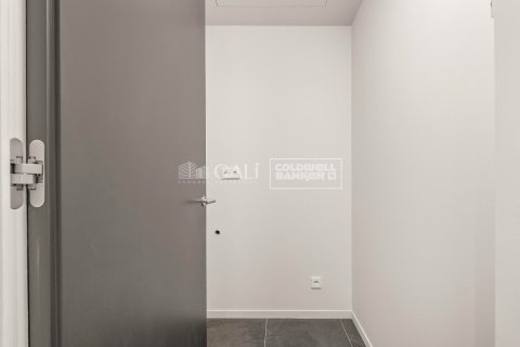 2 bedrooms apartment for rent in Principado De Andorra (Ninguna Poblacion Tiene C.P.), Lleida, Catalonia, Spain № 5258 - photo 20