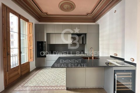 3 bedrooms apartment for sale in Barcelona, Catalonia, Spain № 5253 - photo 2