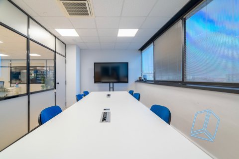 Купить офис в Сантс-Монтжуик, Барселона, Испания студия, 806м², № 2186 - фото 17