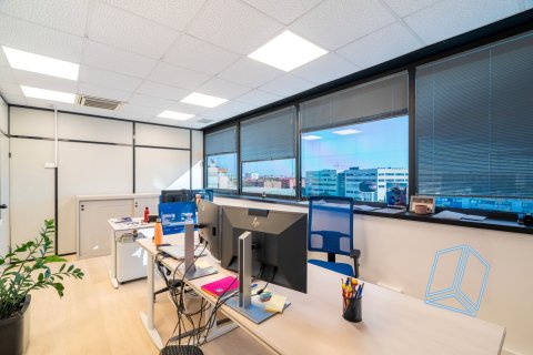 Купить офис в Сантс-Монтжуик, Барселона, Испания студия, 806м², № 2185 - фото 11