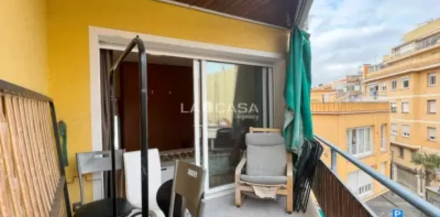 Квартира с 4 спальнями в Кастельдефельсе, Барселона, Каталония, Испания № 2189