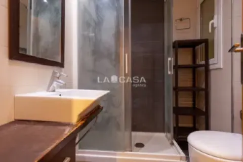 Купить квартиру в Кастельдефельс, Испания с 4 спальни, 109м², № 2189 - фото 21