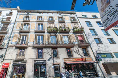 8 bedrooms apartment for sale in Barcelona, Catalonia, Spain № 6879