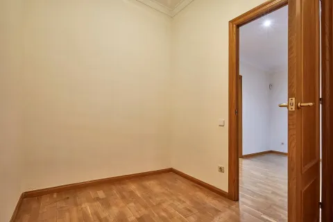 Apartamento de 5 dormitorios en venta en Barcelona, Cataluña, Spain № 6878 - foto 14