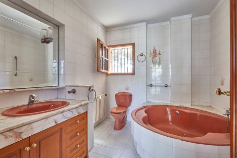 Сasa de 6 dormitorios en venta en Sant Fost de Campsentelles, Barcelona, Cataluña, Spain № 6873 - foto 11
