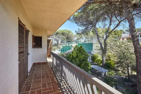 Сasa de 6 dormitorios en venta en Sant Fost de Campsentelles, Barcelona, Cataluña, Spain № 6873 - foto 20